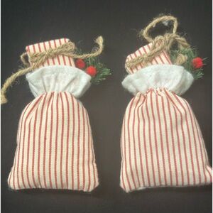 ⭐️ $1 When Bundled - Set of 2 ornaments Holiday Style by Target NWOT